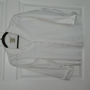 TRAVELSMITH white cotton blouse. Size large.